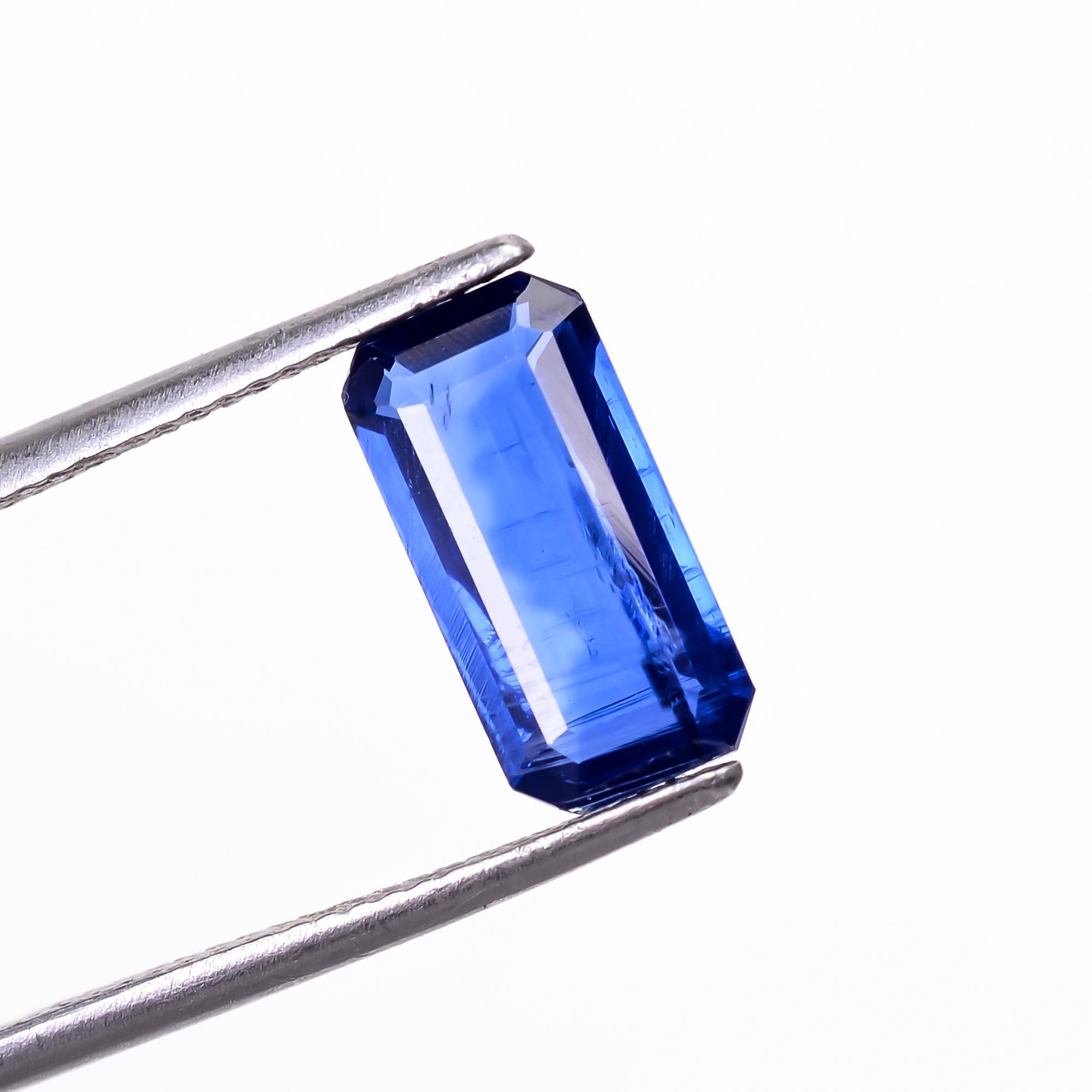 natural blue kyanite radiant shape cut stone loose gemstone